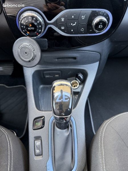 Renault ZOE INTENS CHARGE NORMALE R90 (image 22)