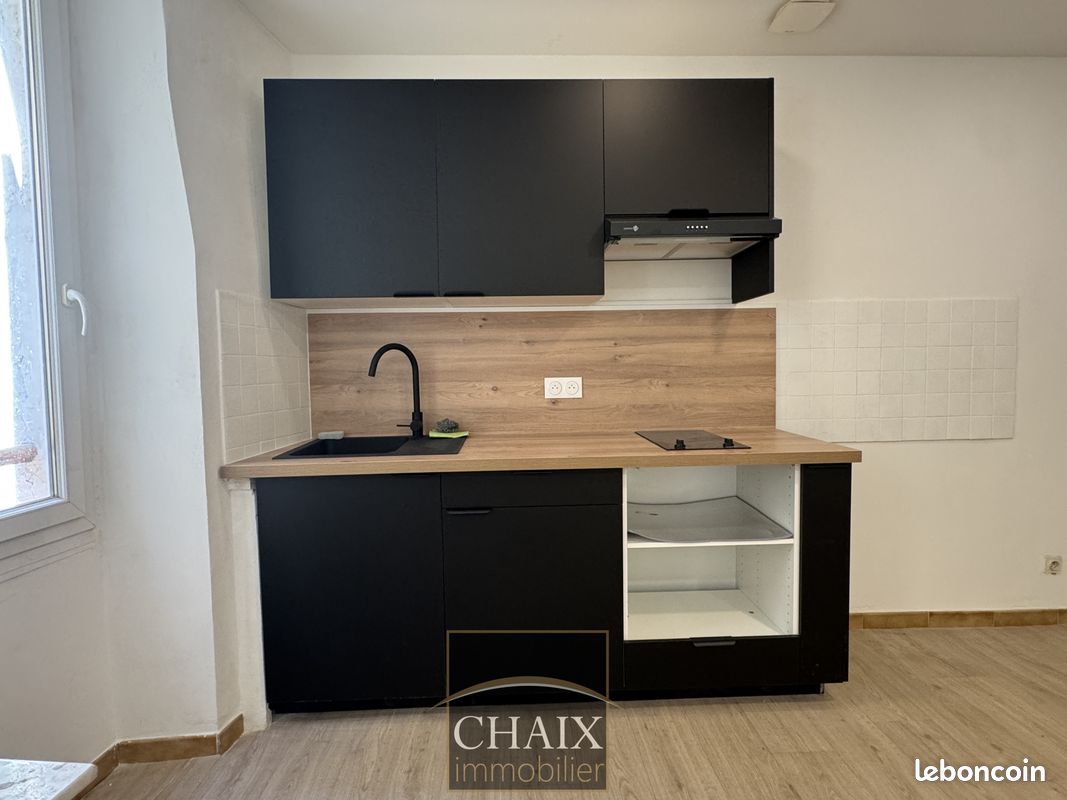 Appartement a louer  - 2 pièce(s) - 42 m2 - Surfyn