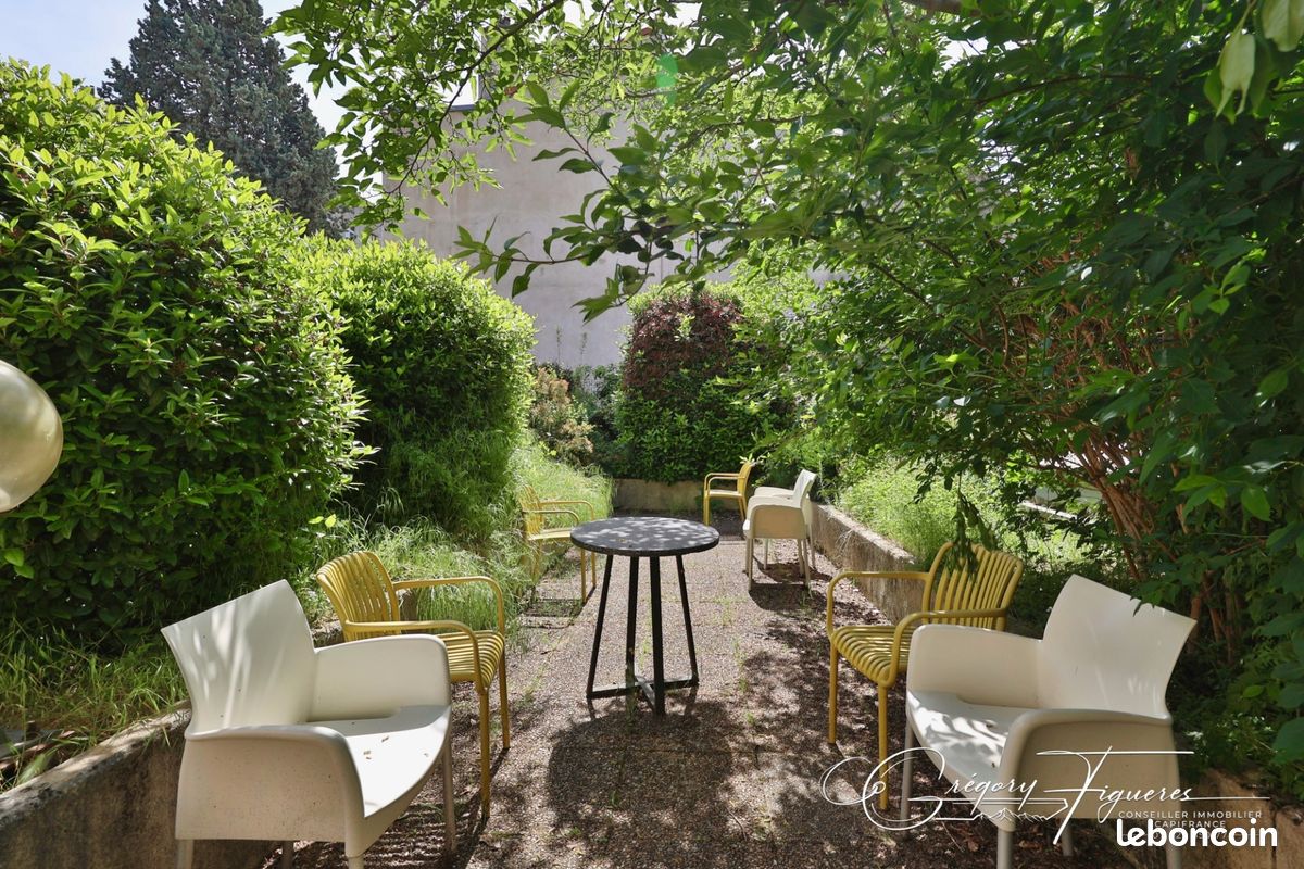 Appartement 4 pièces 79 m² · à Saint-Étienne · 79 m² · 125 000 €