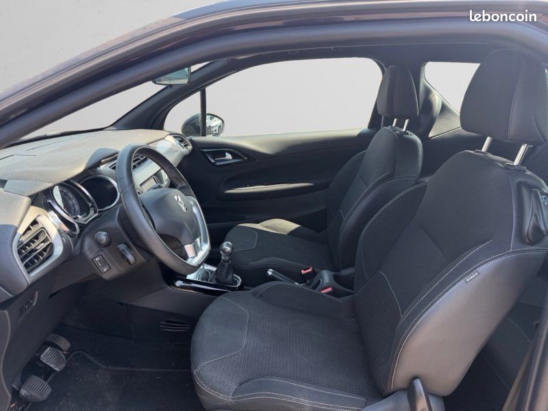 Citroën DS3 1.6 HDi 100 CV - So Chic (image 3)