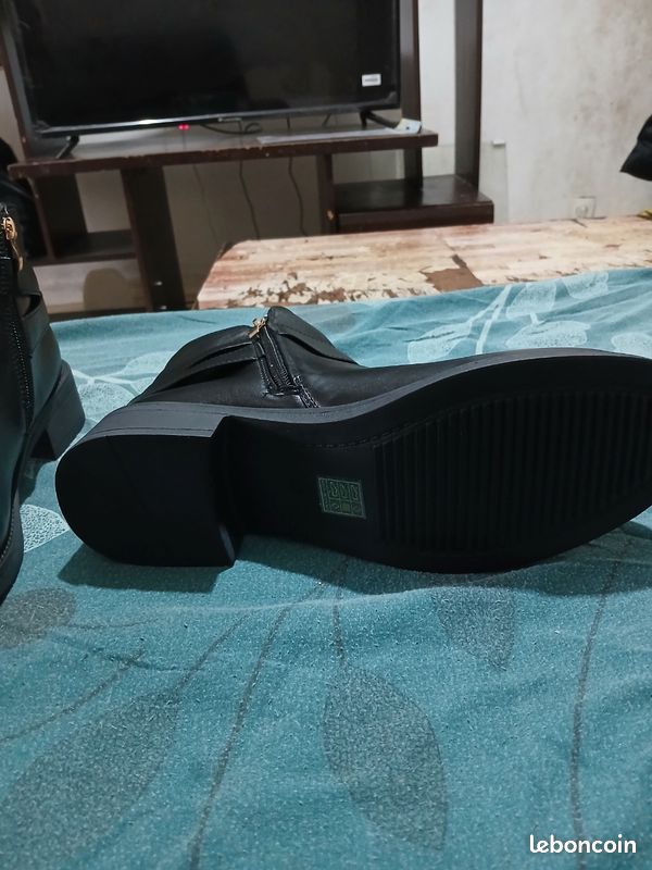 Je vends cette paire de bottines (image 5)