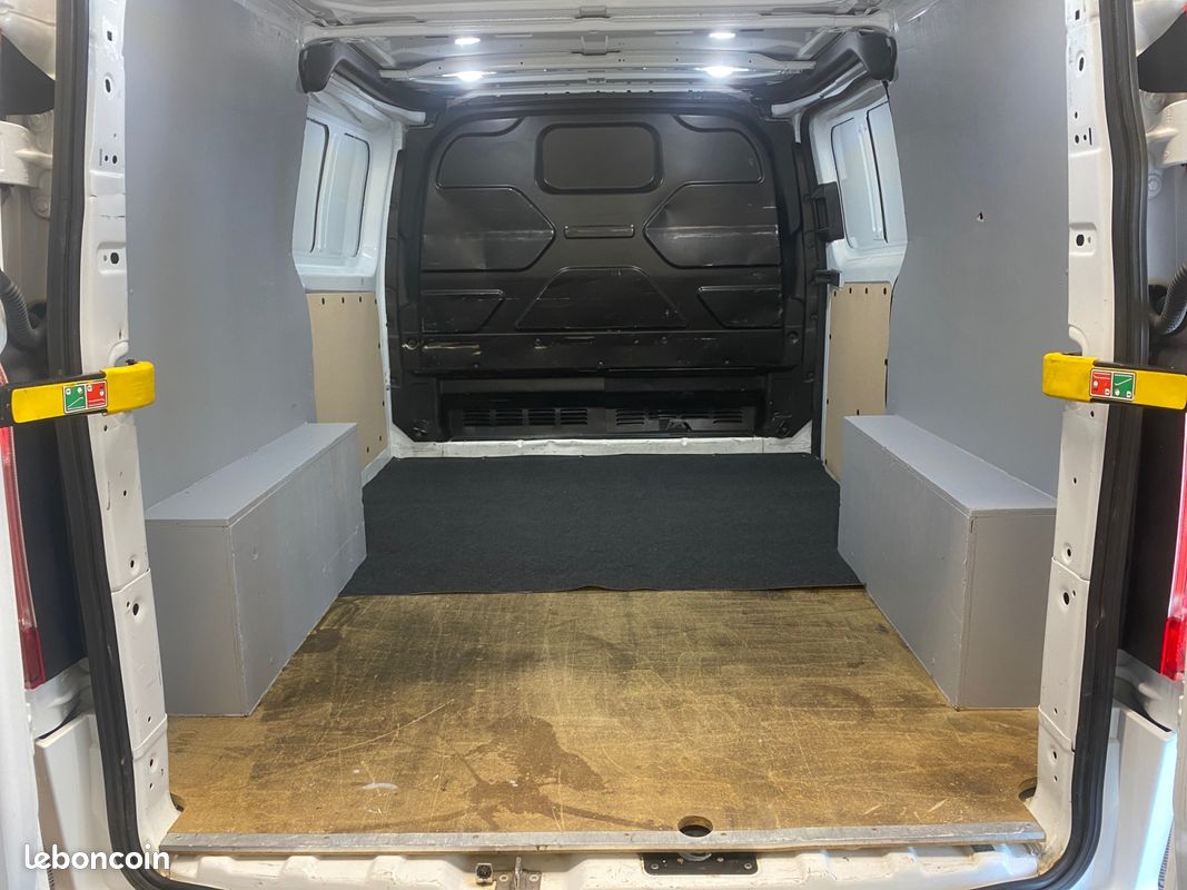 FORD TRANSIT CUSTOM 340 L1H1 2.0 ECOBLUE 130 TREND BUSINESS 130Ch Garantie 12 mois (image 13)