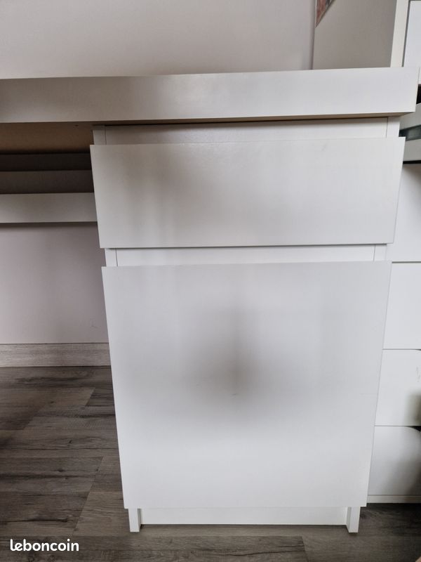 Bureau (image 4)