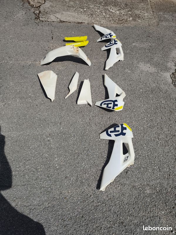 Kit plastique 250 FC (image 3)