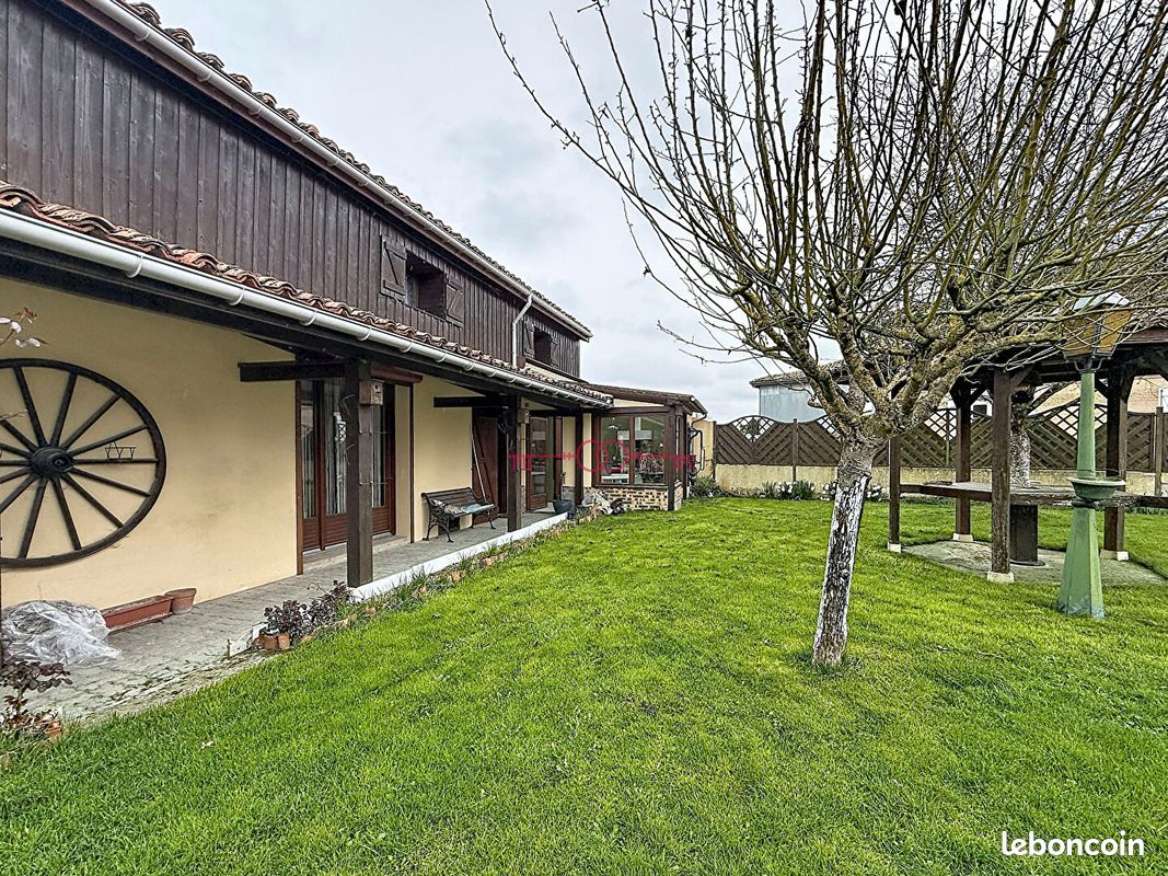 Maison 6 pièces 153 m² · à Verrières · 153 m² · 118 500 €