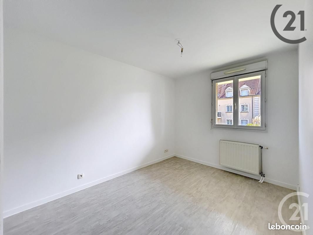 Appartement a louer brie-comte-robert - 3 pièce(s) - 57 m2 - Surfyn