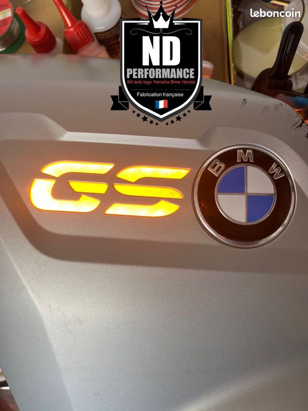 Kit leds logo bmw GS clignotant + feu de jour (image 1)