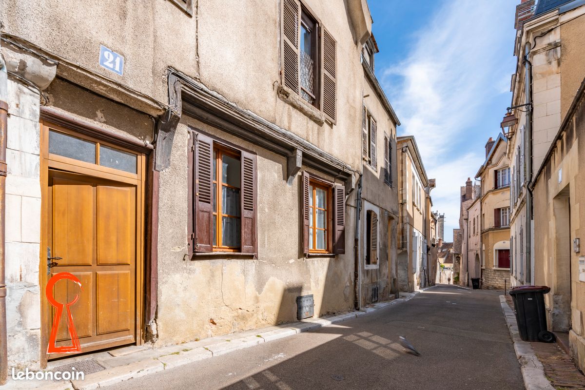 Immeuble 12 pièces 372 m² · à Auxerre · 372 m² · 334 800 €