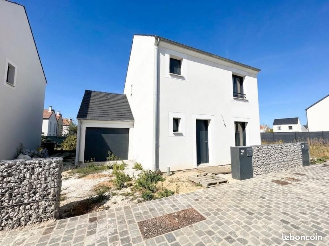 Maison 5 pièces 104 m² · à Ormoy · 104 m² · 342 000 €