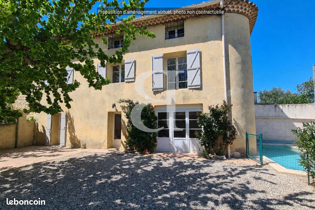 Maison 6 pièces 164 m² · à Orange · 164 m² · 299 000 €