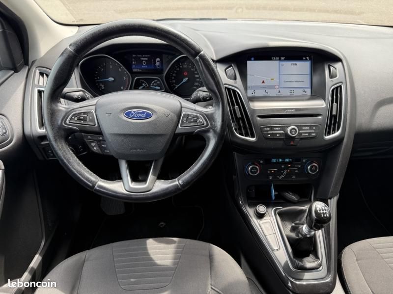 Ford Focus SW 1.5 TDCi 120ch Stop&Start Titanium (image 6)