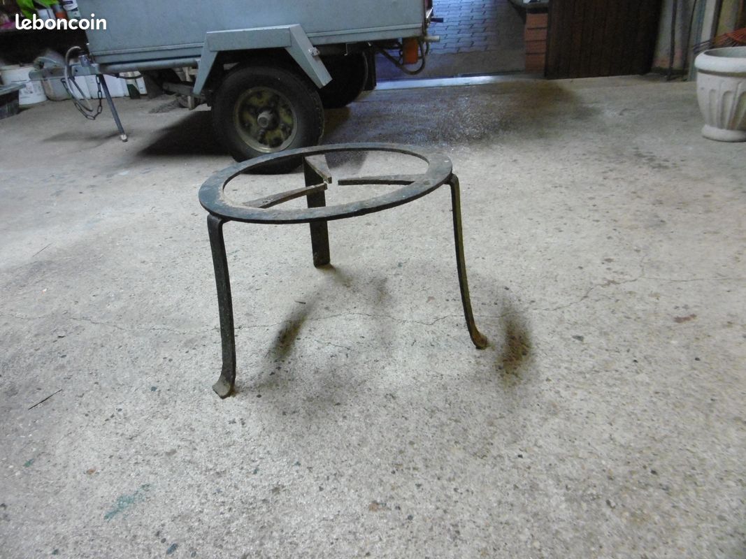 Trepied fonte (image 1)