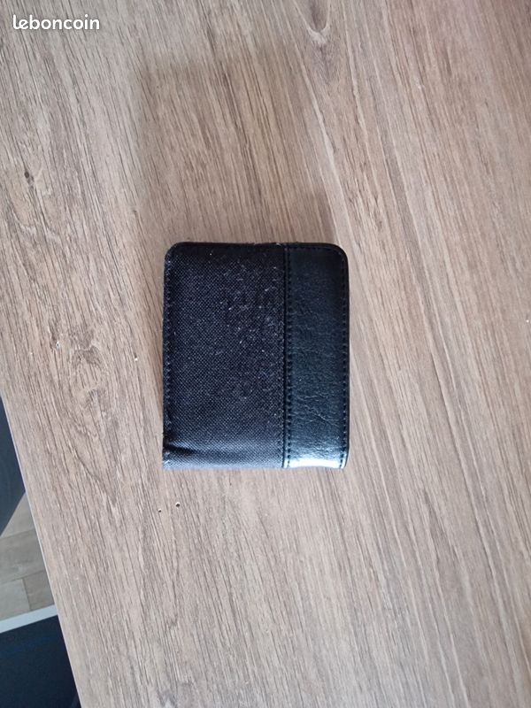 Porte cartes et billets (image 1)