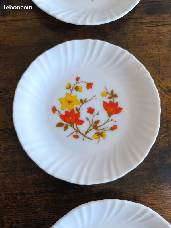 Assiettes à dessert vintage ARCOPAL France - Années 70 - France