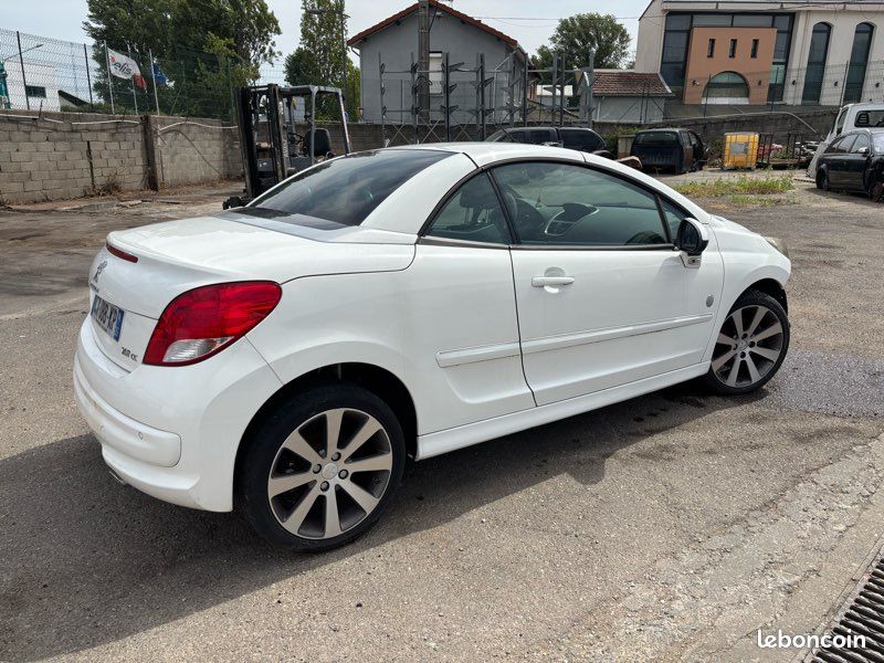 PEUGEOT 207 CC Accidenté (image 3)