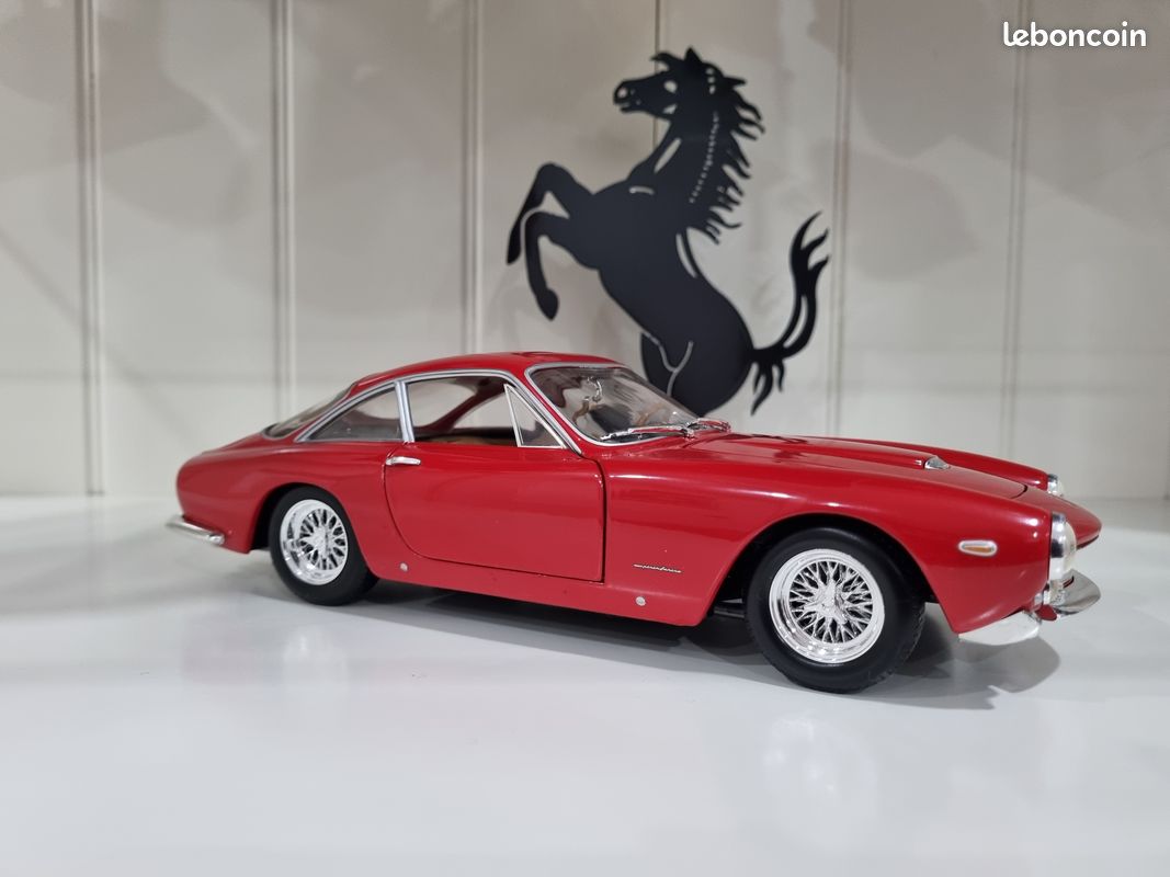 FERRARI 250 GT Berlinetta Lusso 1/18 Hot Wheels EUR 59,00 - FR