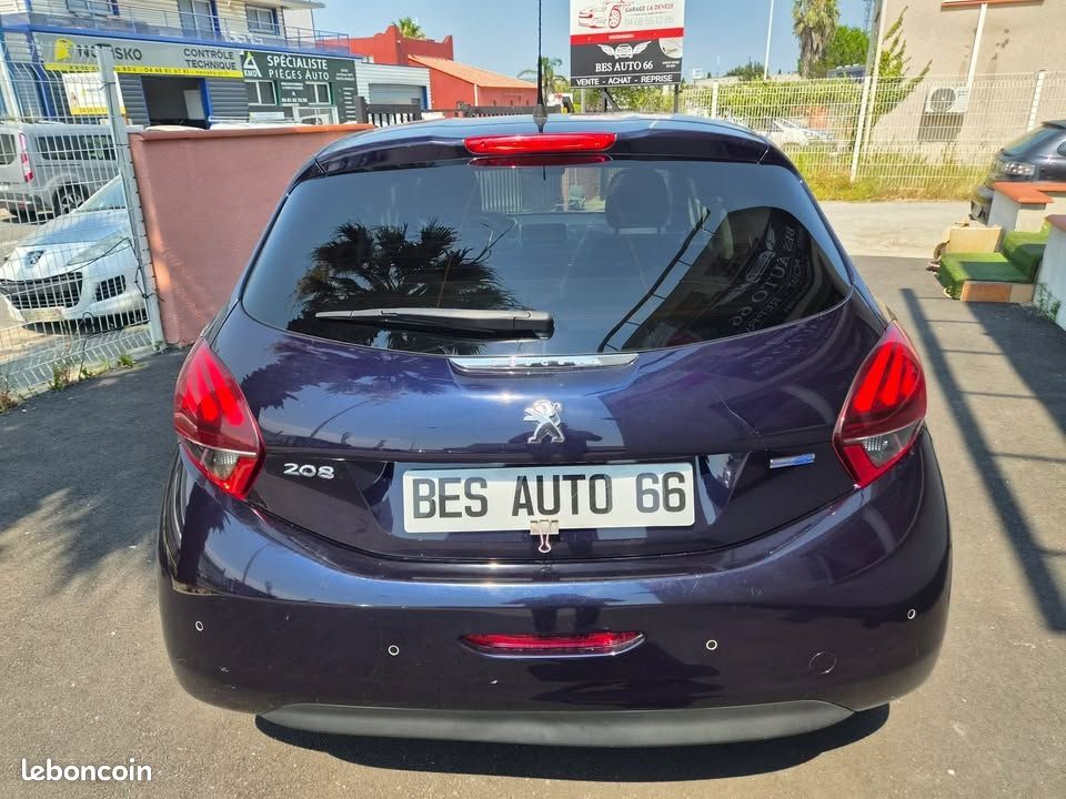 Peugeot 208 1.6 BLUEHDI 100CH STYLE 5P (image 6)
