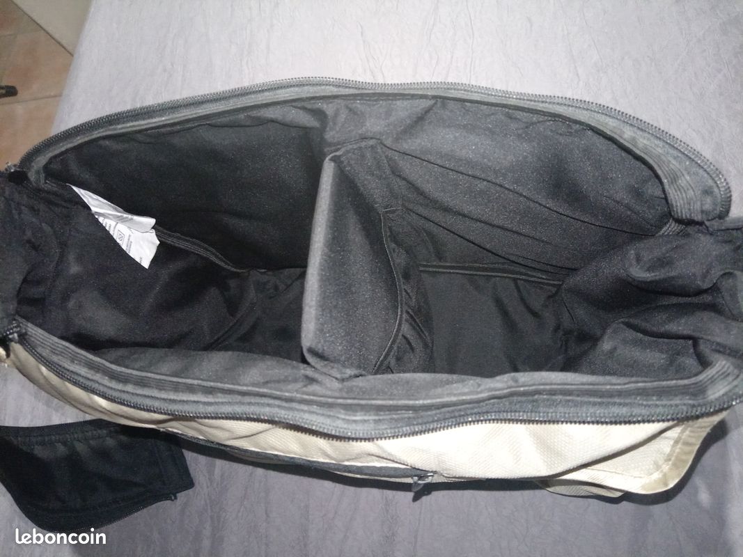 Sac à langer de marque Baby Relax en TBE (image 9)