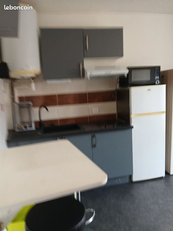 Appartement 1 pièce 17 m² · à Moulins · 17 m² · 320 €/mois
