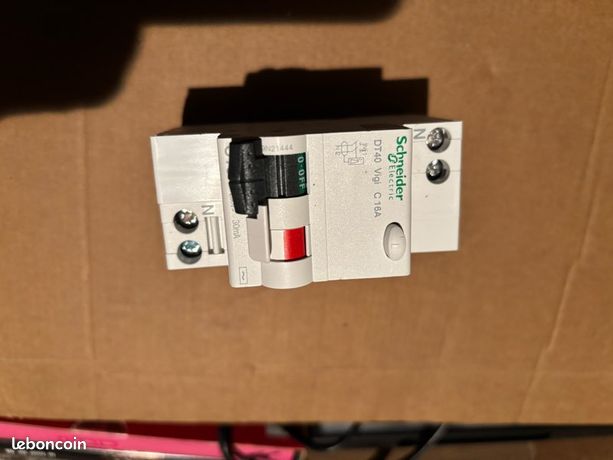 A9N21065 - Prodis DT40 – disjoncteur – 3P+N – 16A – courbe C – 6kA