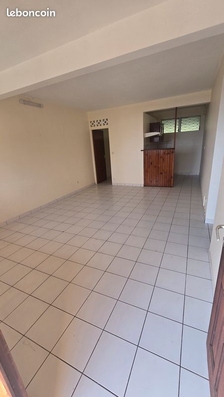 Appartement 3 pièces 57 m² · à Schoelcher · 57 m² · 880 €/mois