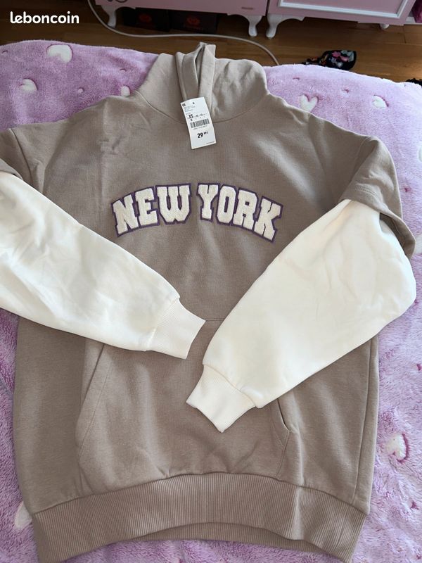 Sweat shirt (image 1)
