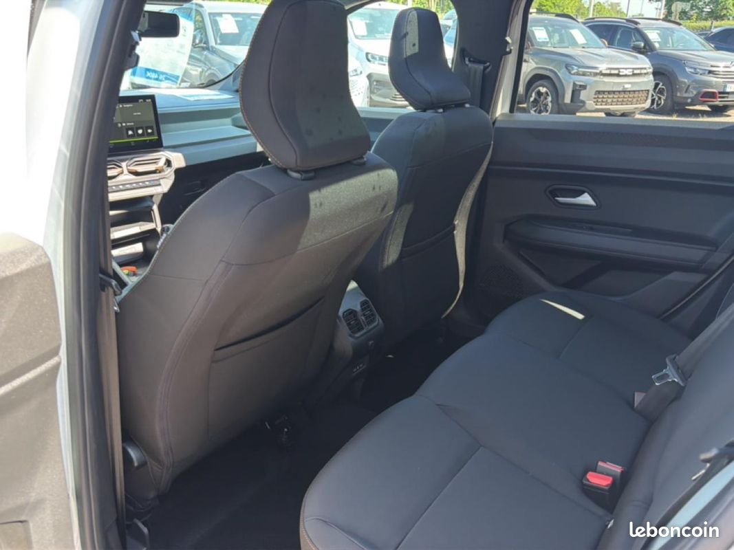 DACIA BIGSTER 1.2 mild hybrid 140 extreme (image 14)
