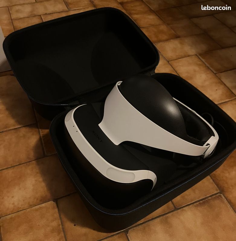 PS VR1 (Playstation 4) + Accessoires (PS Move et Caméra) + 5 Jeux VR PS4 + Manette de visée VR + Housse Casque VR (image 2)