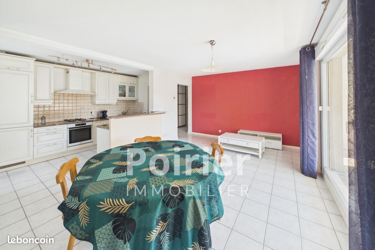 Appartement 3 pièces 64 m² · à Bons-en-Chablais · 64 m² · 279 000 €