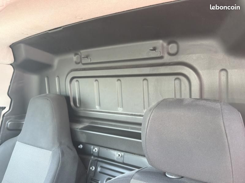 Citroen Berlingo Van M 650kg BlueHDi 75 S&S Control (image 20)