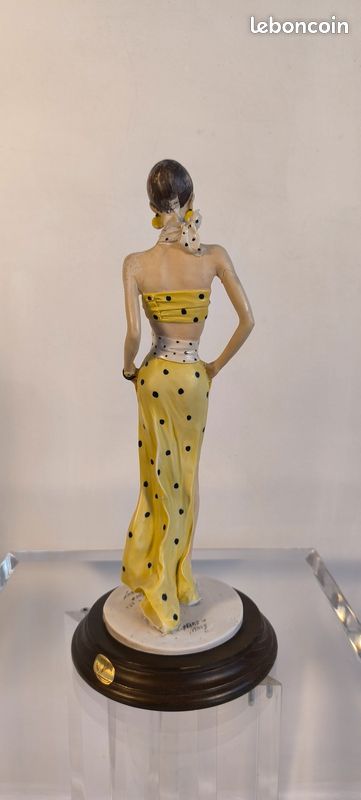 😍✨ Superbe Statuette "Fashion Lady" par Antoni Famery – Italie, c. 1990 ✨😍 (image 7)