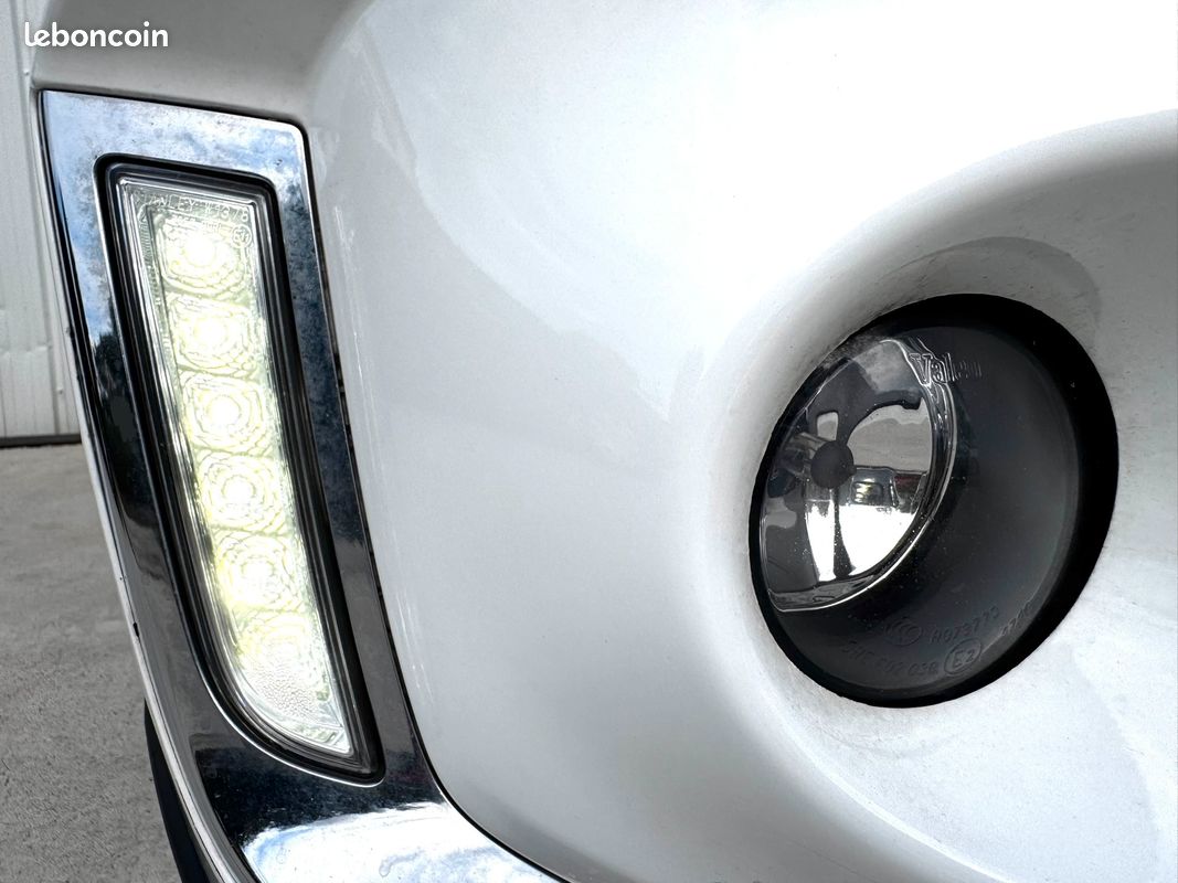 SUZUKI VITARA II PRIVILEGE 1.0 i BOOSTER JET 12V 111cv 5 PORTES (image 13)