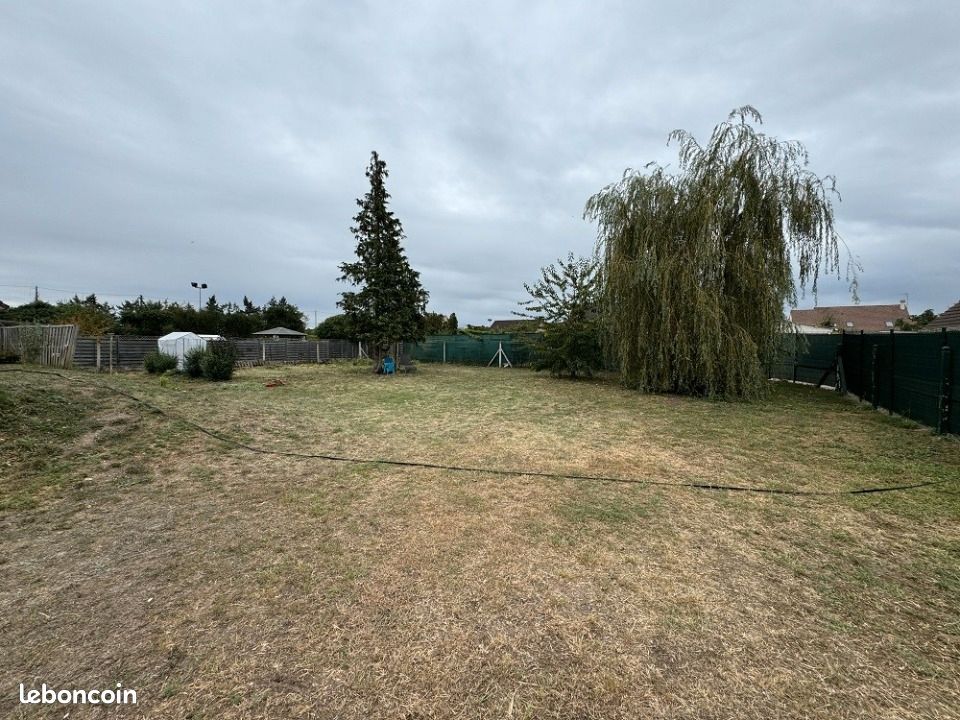 Terrain 515 m² Freneuse · 99 900 €