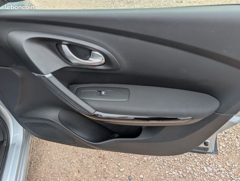 Renault KADJAR 1.5 BLUE DCI 115CH BUSINESS EDC (image 19)