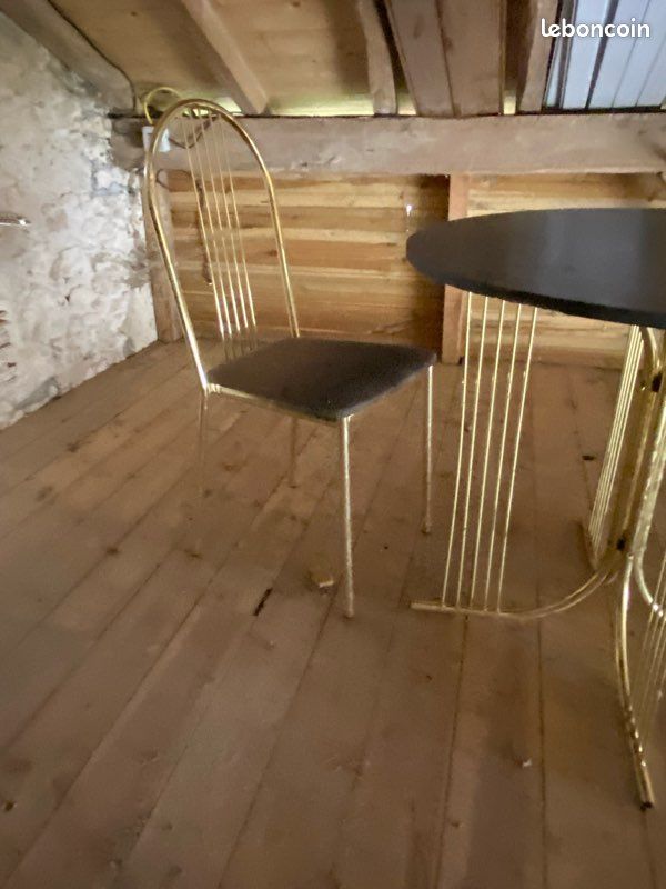 Table avec 2 chaises (image 3)