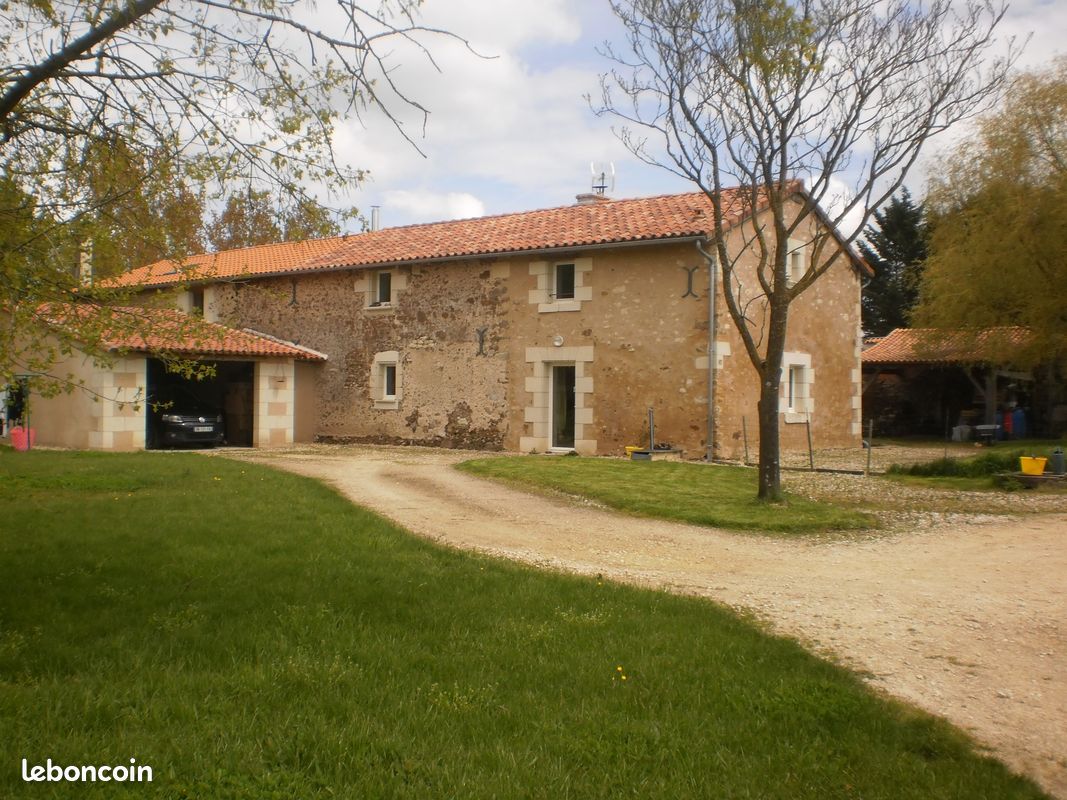 Maison 5 pièces 136 m² · à Loretz-d'Argenton · 136 m² · 810 €/mois