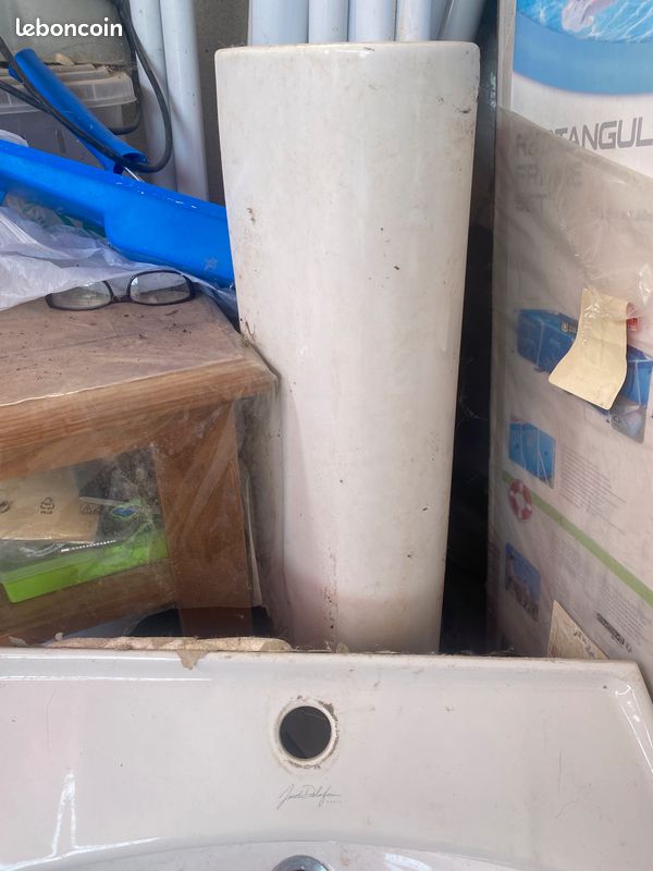 Lavabo et pied (image 2)