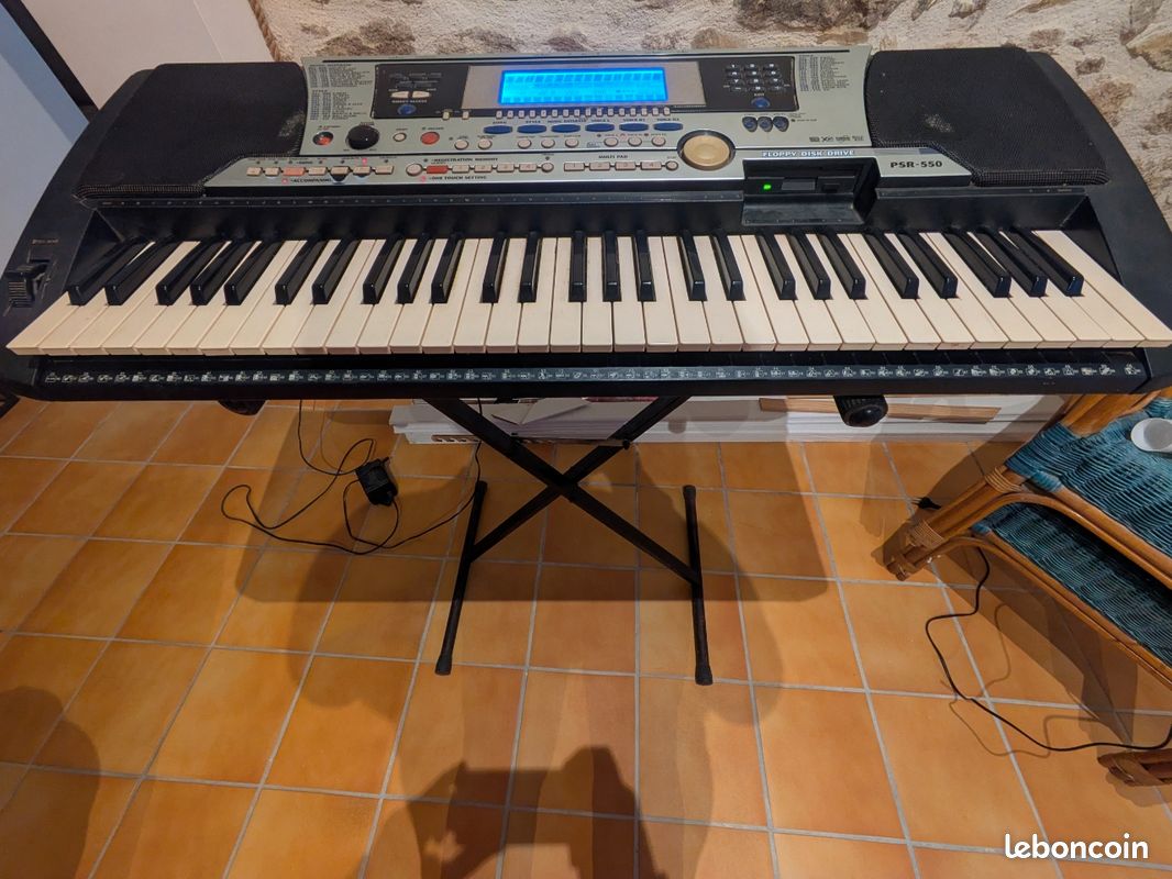 Synthétiseur Yamaha PSR-550 (image 2)