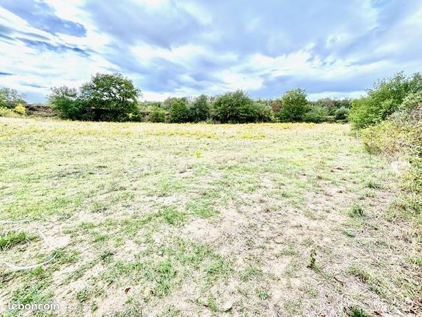 Terrain 1 852 m² Cournanel