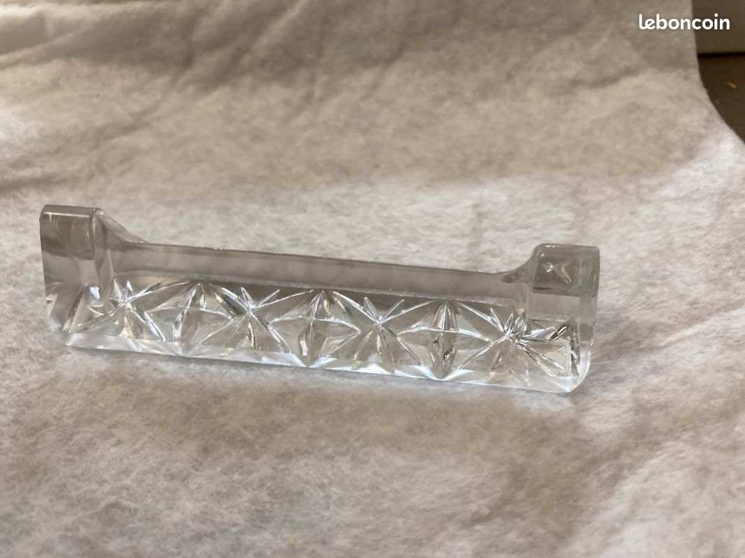 Coffret de 12 porte-couteaux en cristal ciselés (image 11)