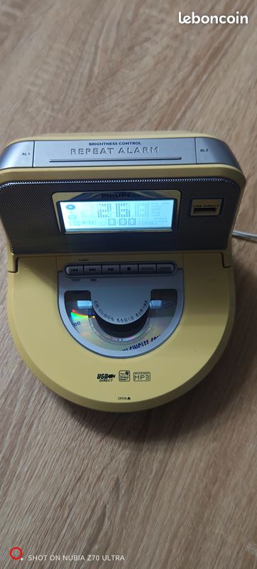 Radio-réveil vintage (image 3)