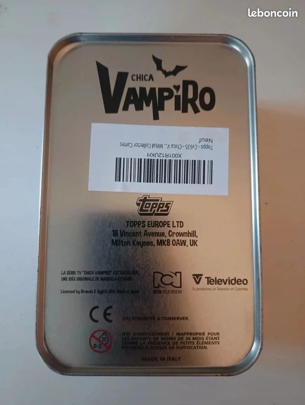 Topps, jeu de cartes avec boîte métallique - Chica Vampiro (image 2)