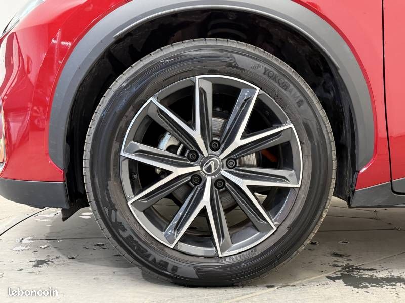 Lexus LBX 2WD Emotion (image 9)