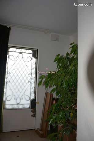 https://img.leboncoin.fr/api/v1/lbcpb1/images/4c/d2/ee/4cd2ee6b84edf8161a8d056a1832a4b4a19787c2.jpg?rule=ad-image
