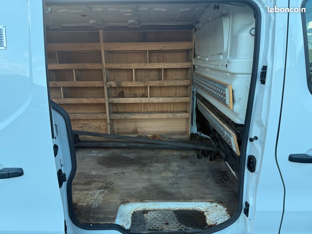 Renault trafic dci grand confort l1h1 11658ht (image 4)