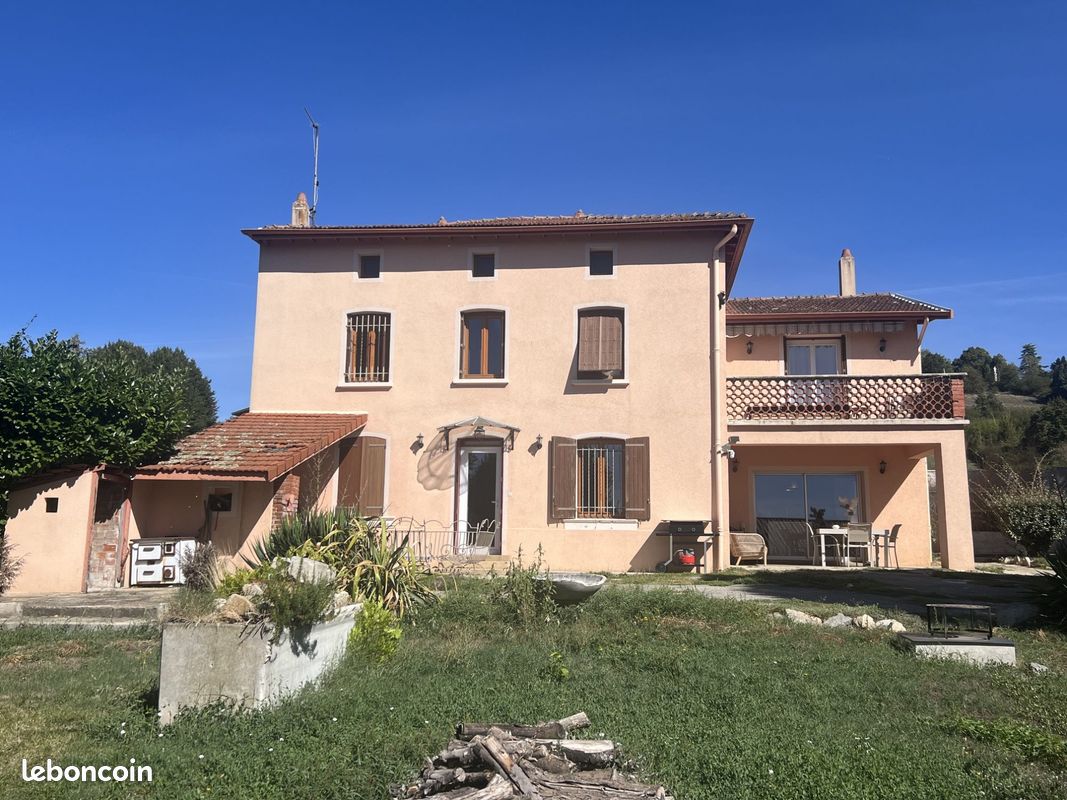 Maison 6 pièces 163 m² · à Saint-Uze · 163 m² · 350 000 €
