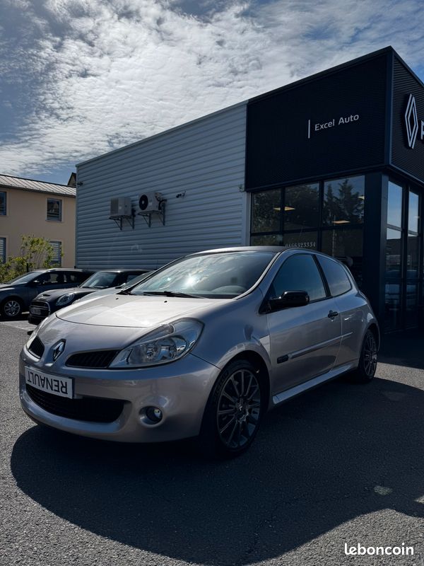 RENAULT - CLIO III 2.0 16V 200 Renault Sport - CARTE MAINS LIBRE (image 1)
