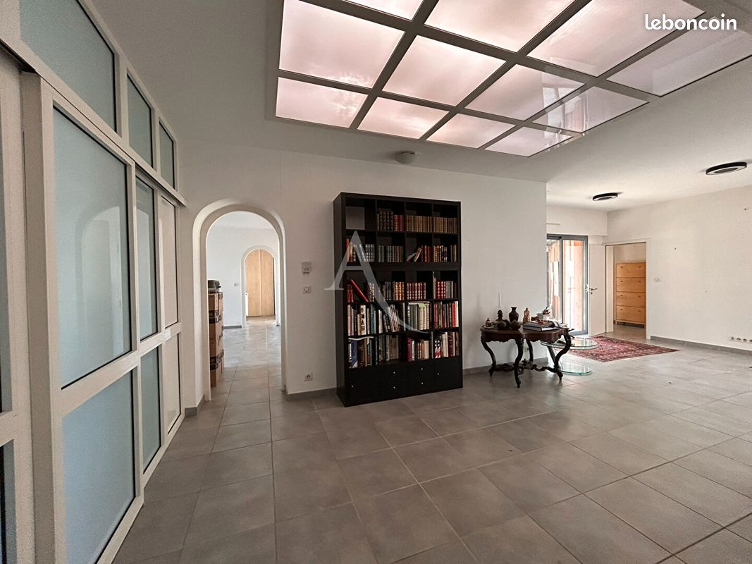 Maison 8 pièces 166 m² · à Saint-Médard-en-Jalles · 166 m² · 595 000 €