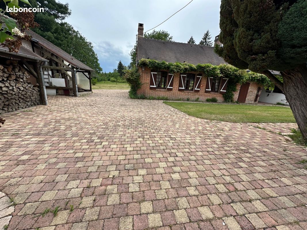 Maison 6 pièces 164 m² · à Saint-Viâtre · 164 m² · 499 000 €