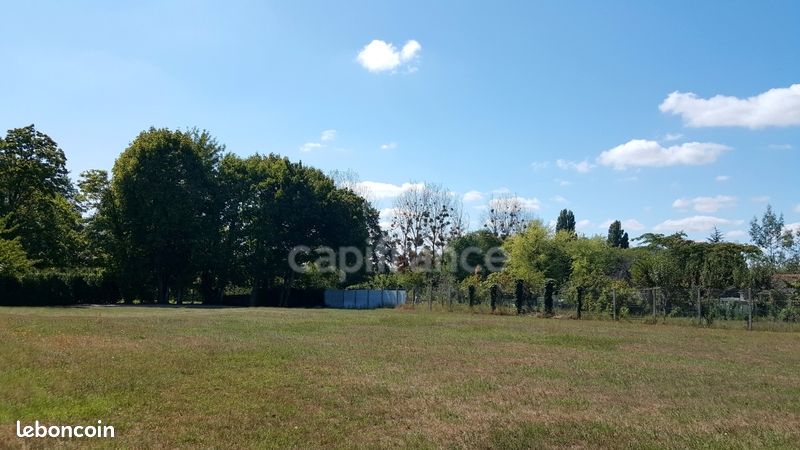 Terrain 1 800 m² Noyers Sur Cher · à Noyers-sur-Cher · 71 500 €